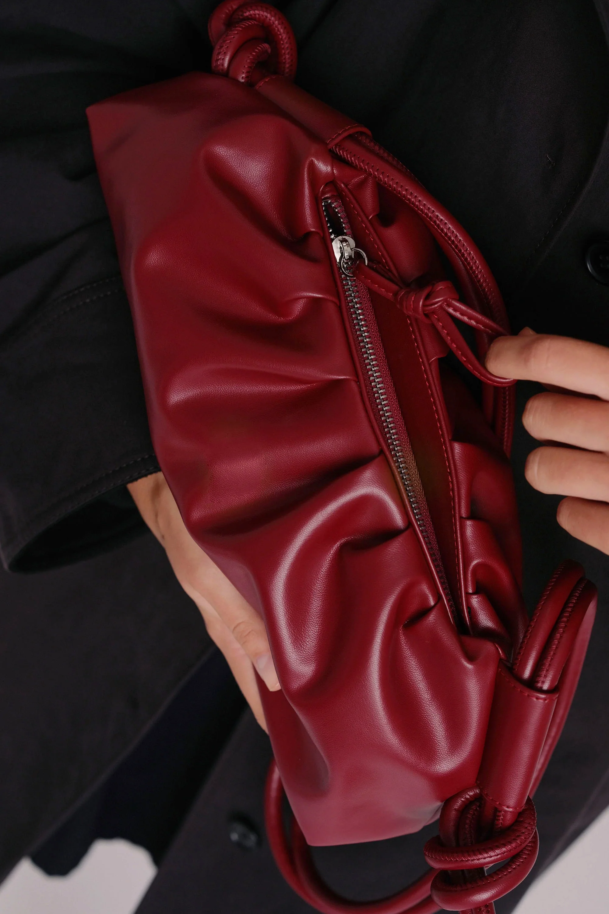 ÖLEND - DUMPLING BAG - CHERRY RED - Image 4