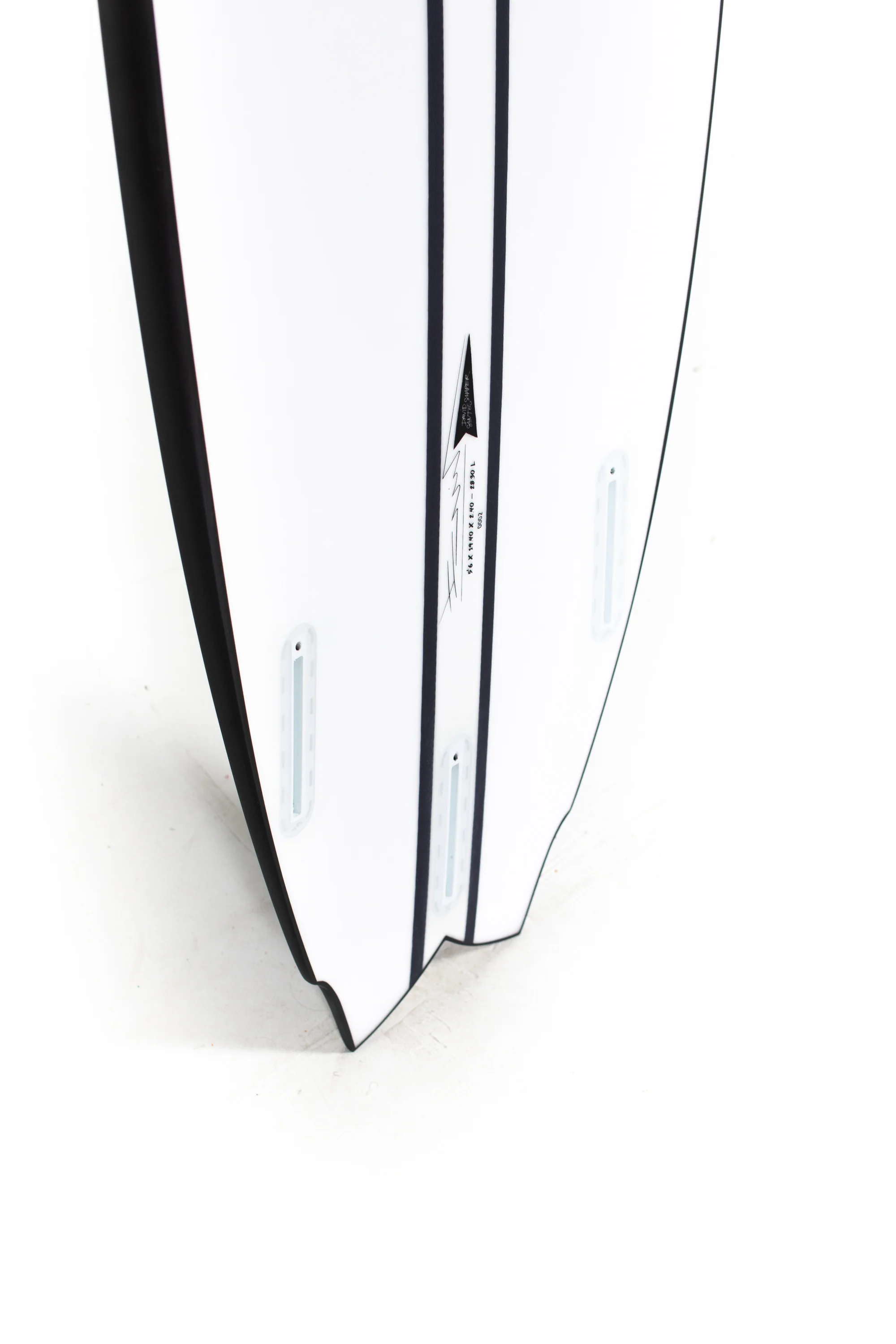 Pukas Surfboards- Mustache by David Santos - Inncarbon - FUT - 5'6" x 19.40 x 2.40 - 28.30L - Image 10