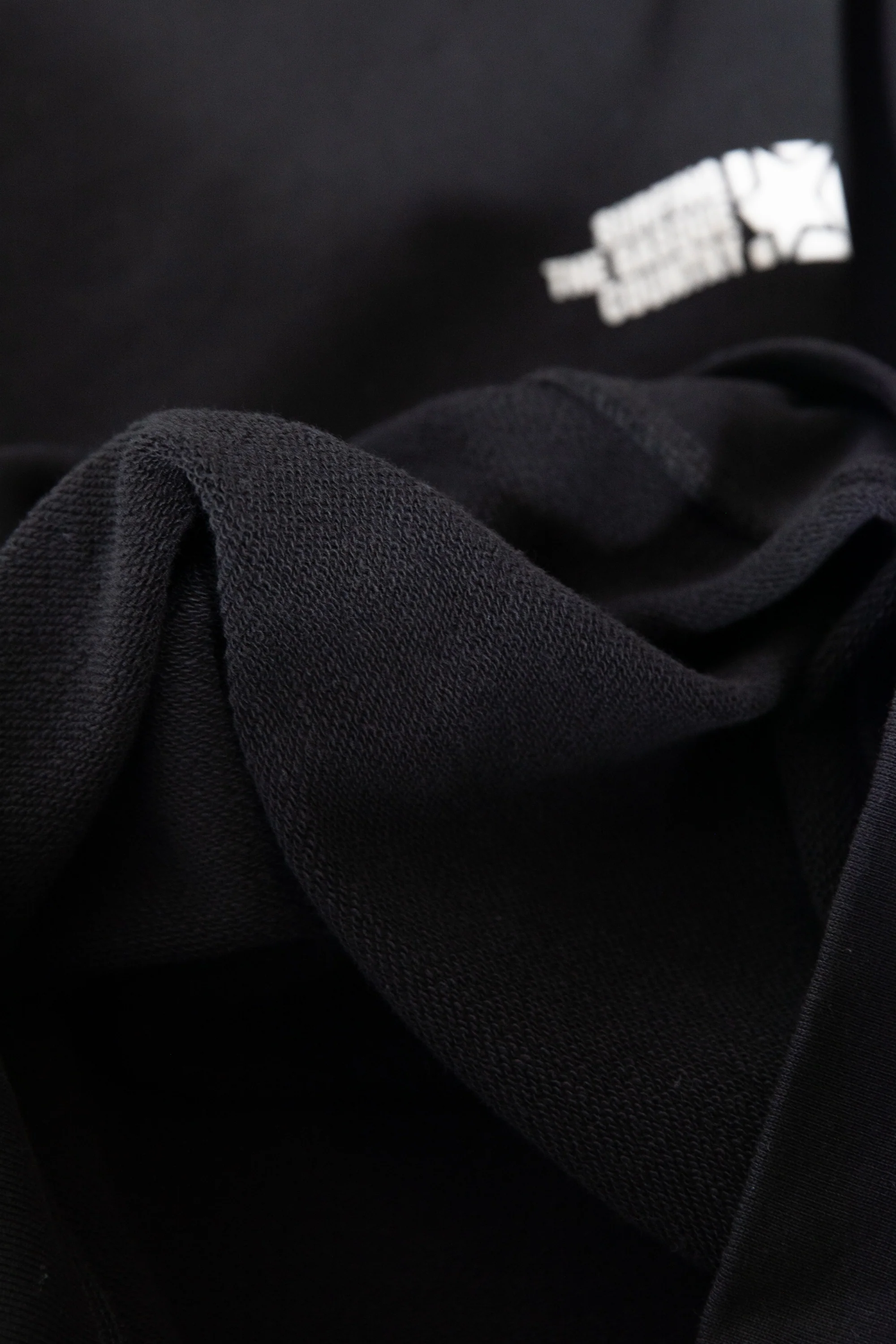SURFING THE BASQUE COUNTRY - CLASSIC CREW - BLACK - Image 5