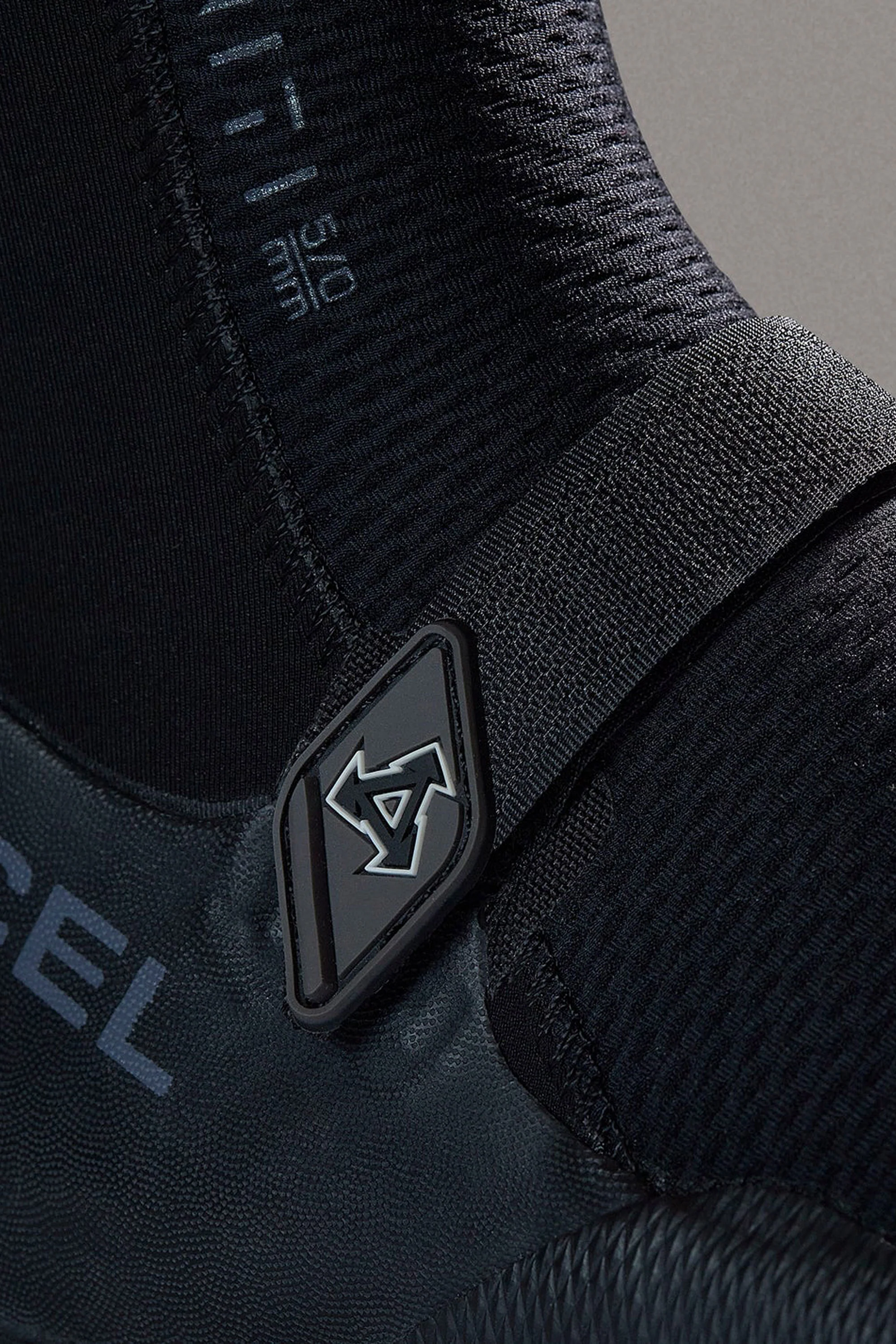 XCEL - INFINITI - 5mm - Split Toe - Image 3